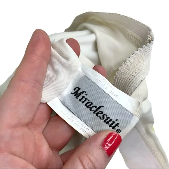 Miraclesuit Floral Tankini Bikini Top - Picture 3 of 6